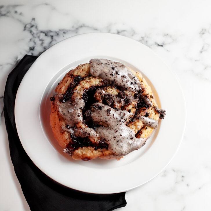 High-Protein Cookies & Cream Cinnamon Rolls