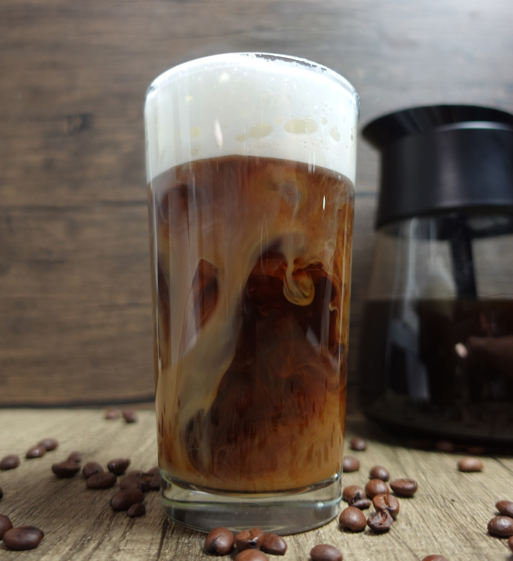 Now you can have nitro brew coffee AT HOME, wayyyy cheaper🙌 Link: htt