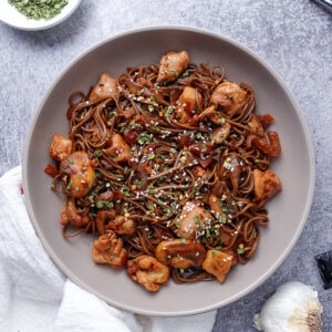 Soba noodle stir fry featured image