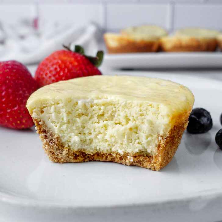 Mini Low-Calorie Cheesecakes (With 10g Protein Each)
