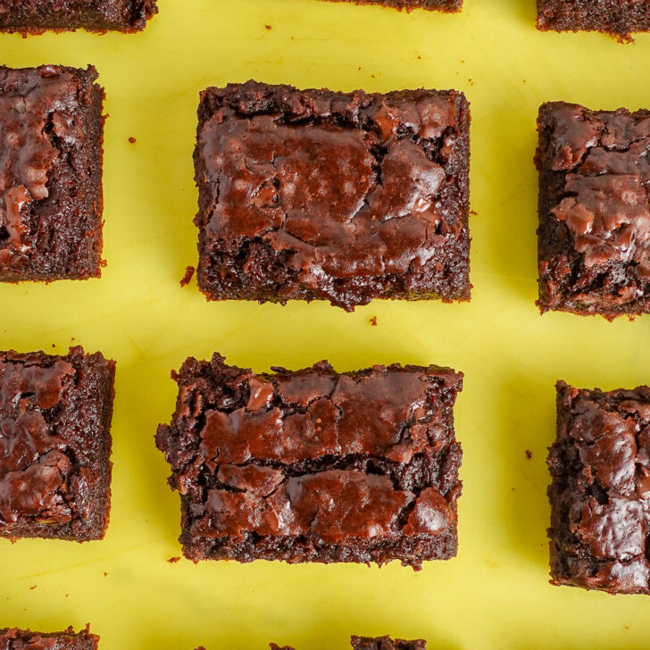 90-Calorie Protein Brownies with Crackly Tops